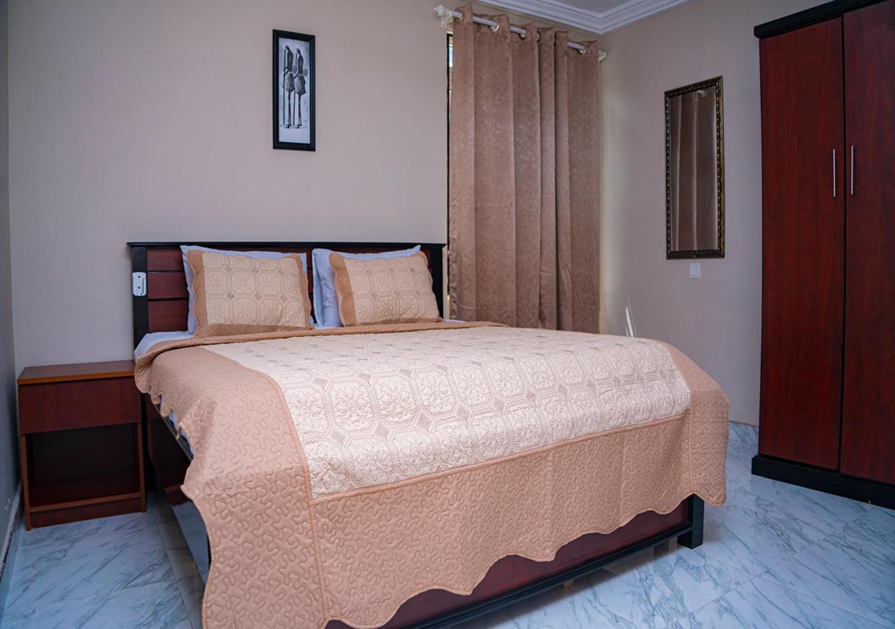 La-Viv Royal Hotel Kumasi Exterior foto