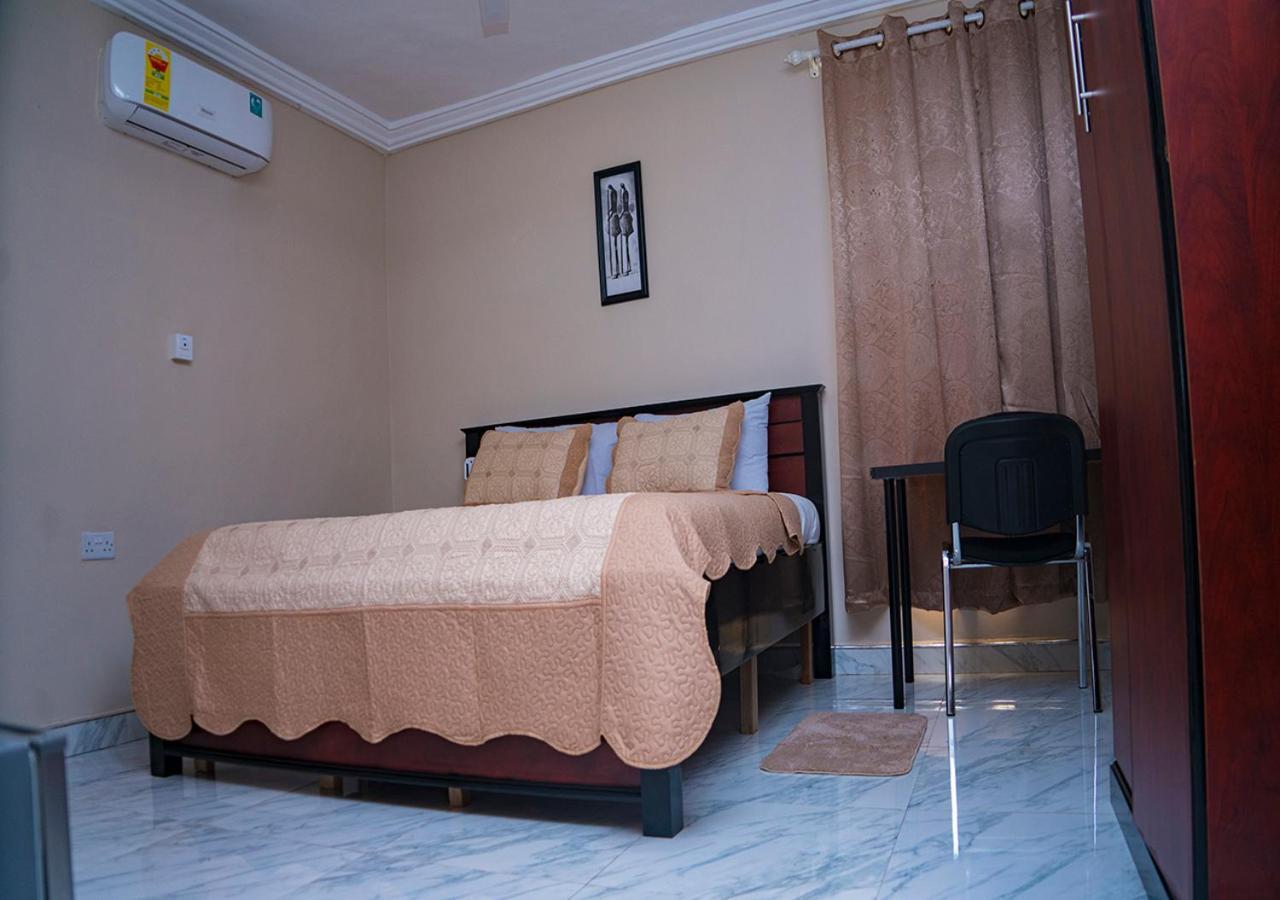 La-Viv Royal Hotel Kumasi Exterior foto