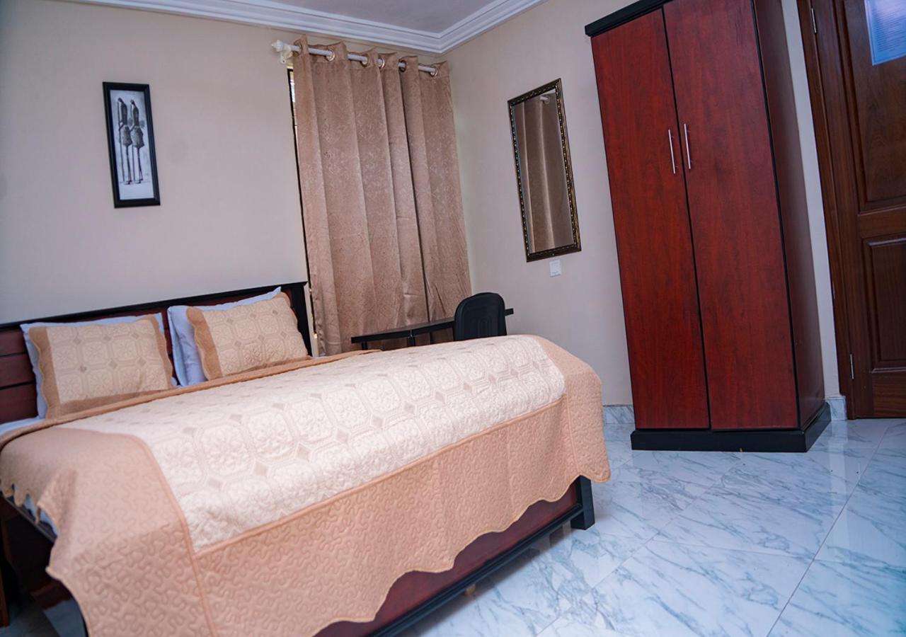 La-Viv Royal Hotel Kumasi Exterior foto